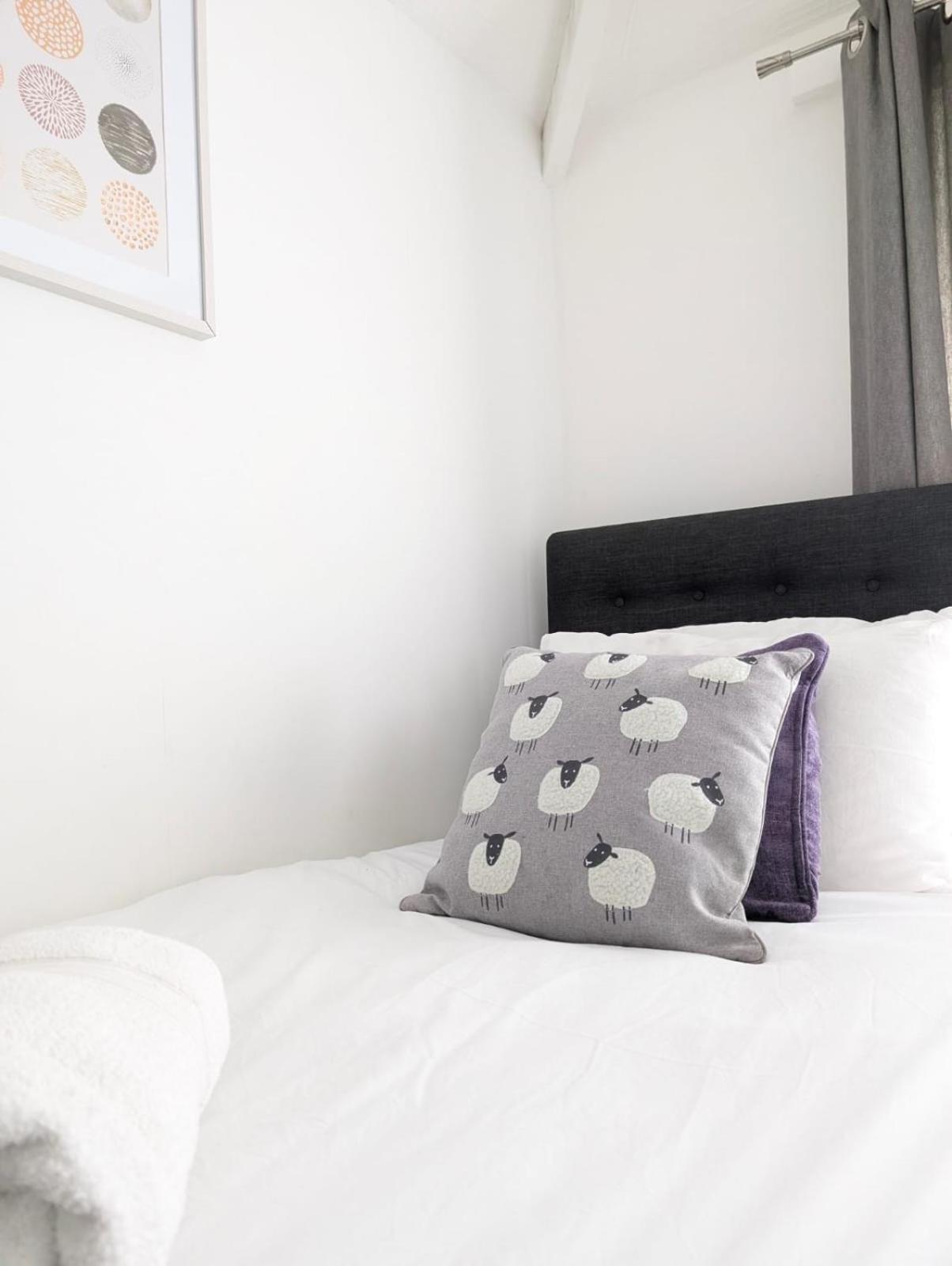Apartamento 3Br-St Johns Hse-Free Parking-Workers-Kitchen-Wifi-Dog Friendly Doncaster Exterior foto
