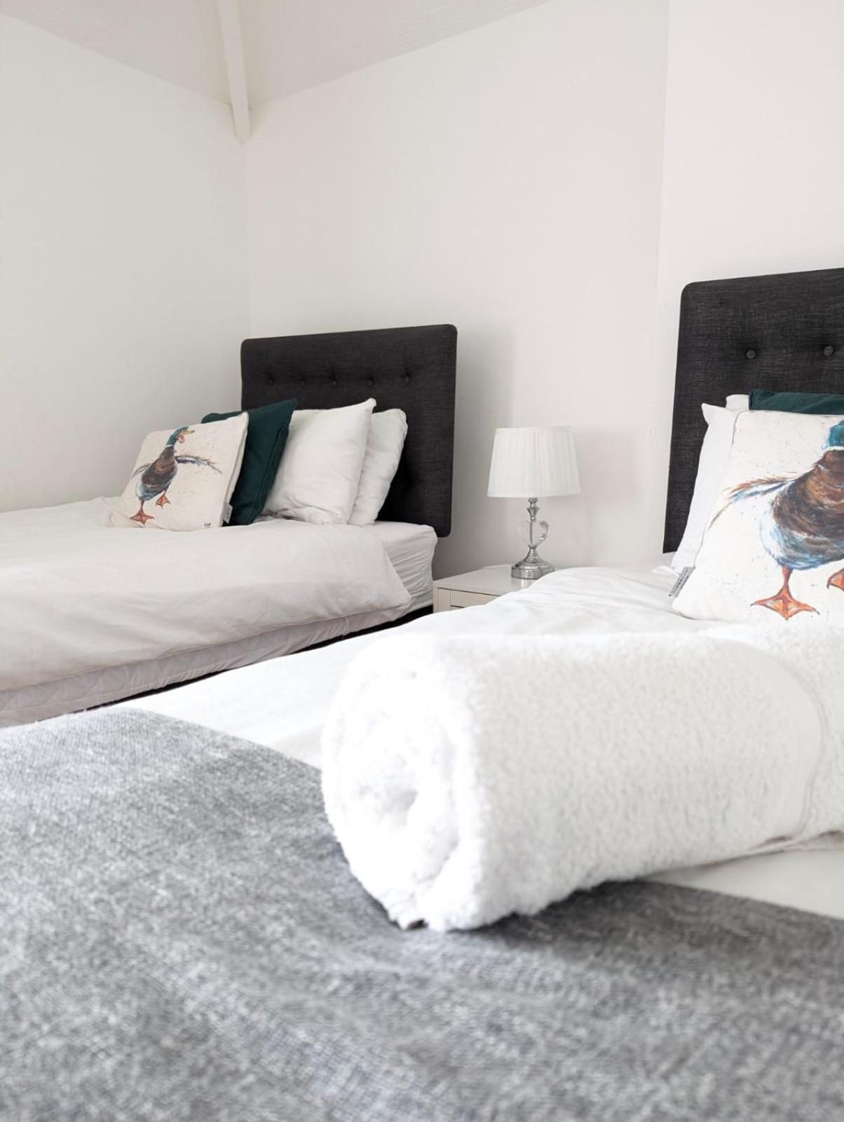 Apartamento 3Br-St Johns Hse-Free Parking-Workers-Kitchen-Wifi-Dog Friendly Doncaster Exterior foto