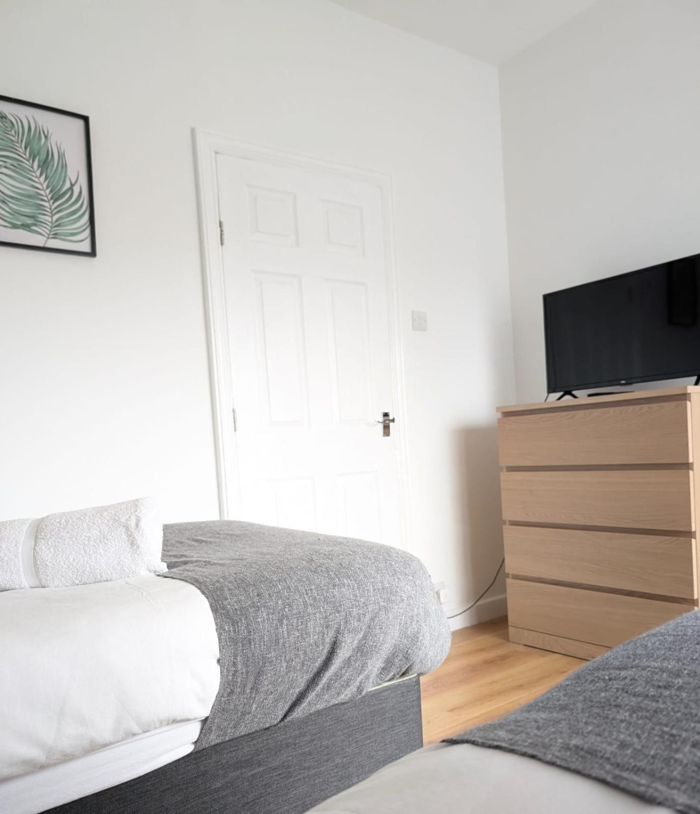 Apartamento 3Br-St Johns Hse-Free Parking-Workers-Kitchen-Wifi-Dog Friendly Doncaster Exterior foto